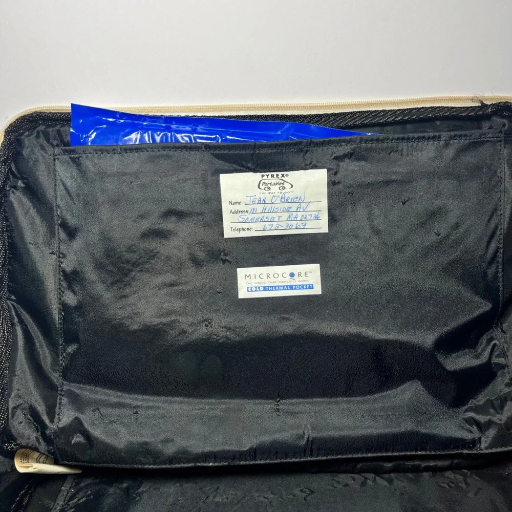 Vintage Pyrex Portables NY Giants NFL Thermal Casserole Carrier Blue Bag